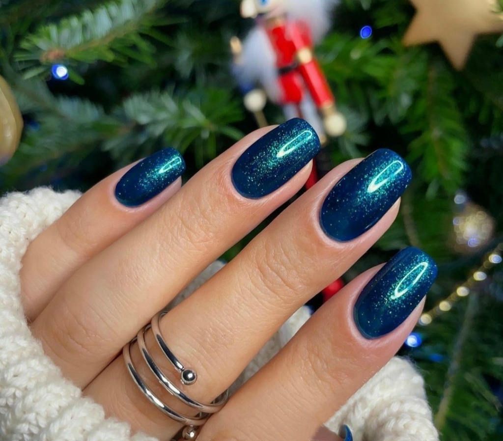 Обалденные ноготки с эффектом кошачьих глаз Обалденные ноготки с эффектом кошачьих глаз