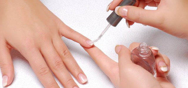 нанесение базы