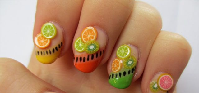 Маникюр с фруктами