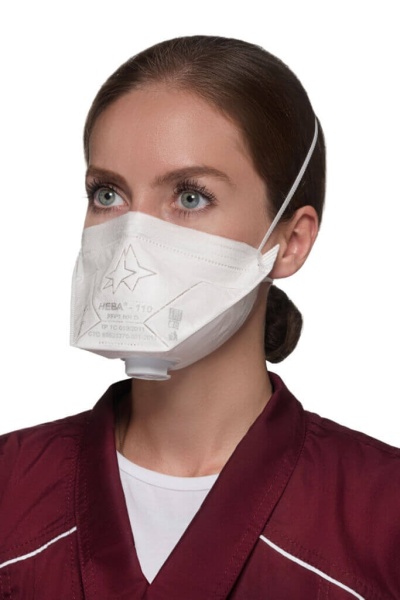 Защитная маска-респиратор с клапаном